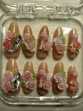 Floral Pink and White Press-On Nails